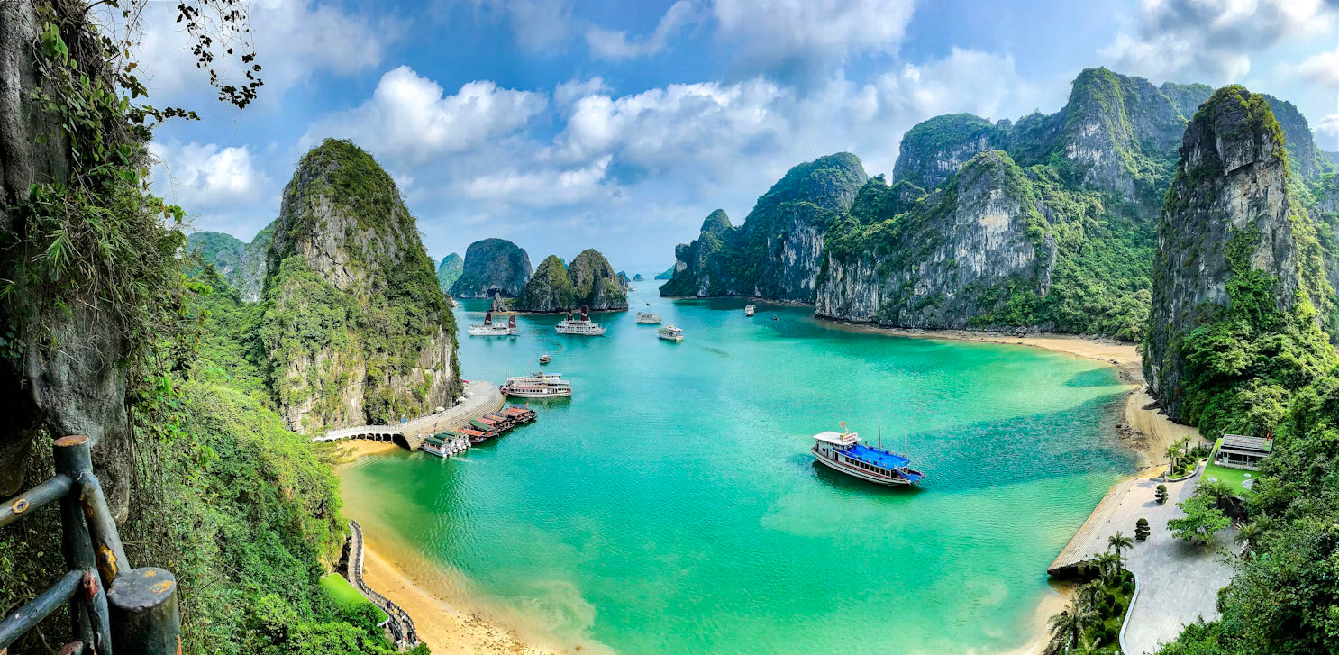 Ha Long Bay Travel Guide: Why This Vietnamese Wonder Still Feels Unreal