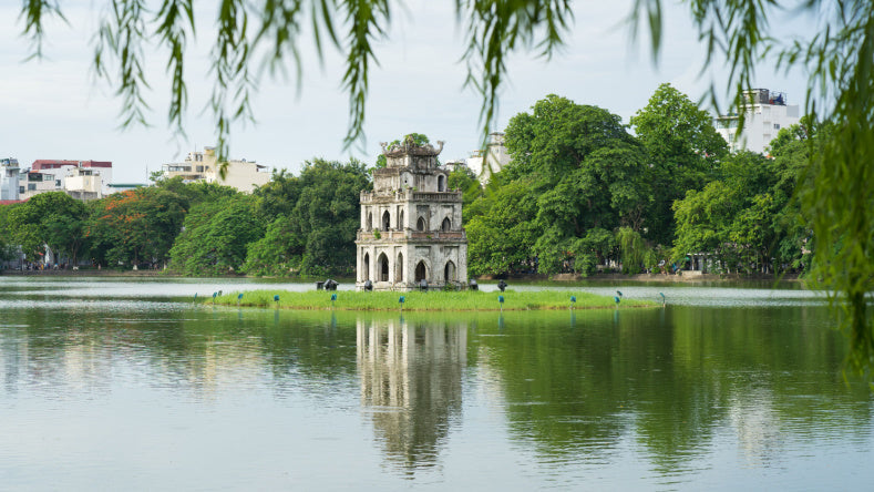 Hanoi 2 Days 1 Night Travel Guide for Foreign Travelers — A Journey Into the Soul of Vietnam